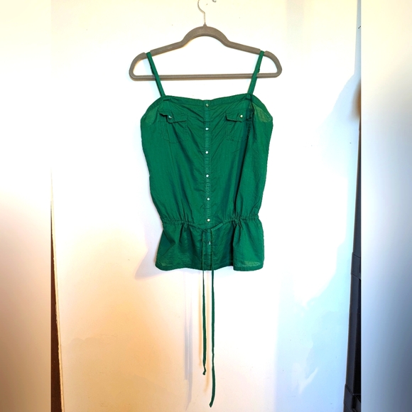 Woman's Top - Picture 2 of 10